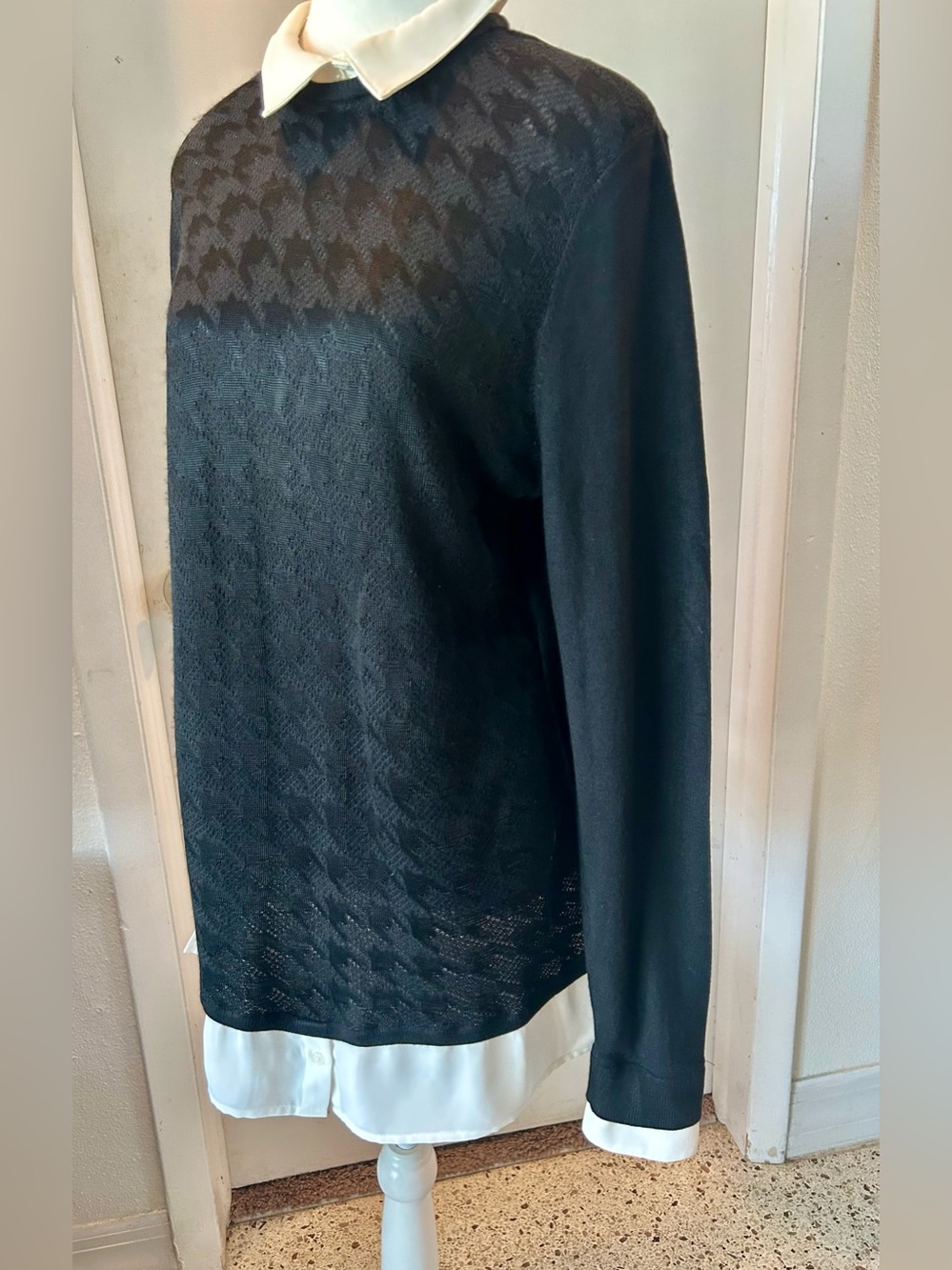 White House Black Market Black Top with White Trim Collar